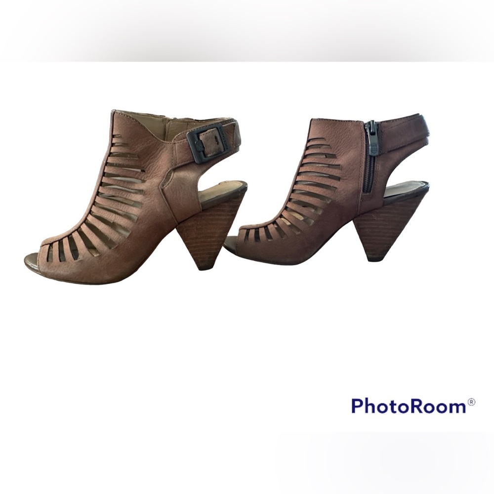 Vince Camuto Open Toe, Open Heel Camel Color Shoe… - image 2